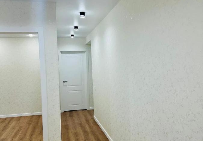 3-комнатная квартира, 75 м², 4/9 этаж, Азербаева 16