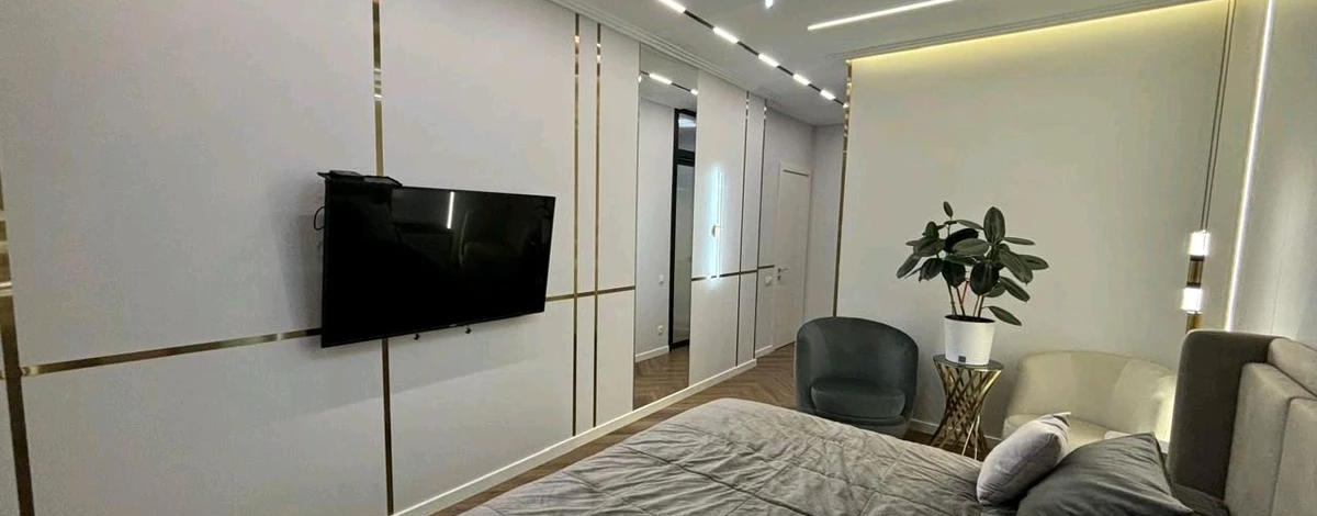 4-комнатная квартира, 145 м², 5/9 этаж, ЕК-32 2