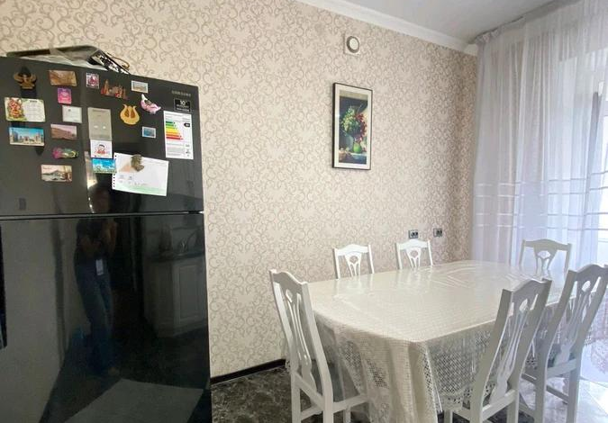 3-комнатная квартира, 85 м², 8/9 этаж, Абая 18