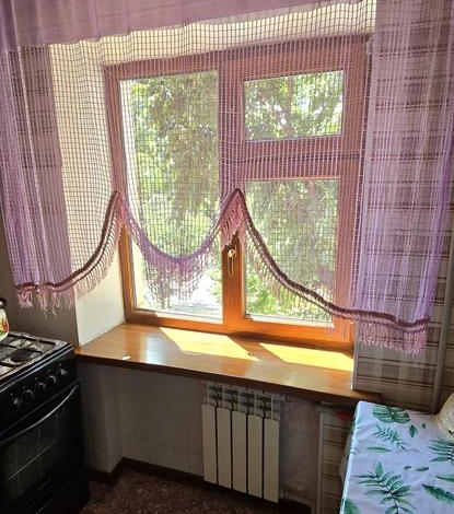 3-комнатная квартира · 61 м² · 4/5 этаж, Абая 132 — Казыбек би