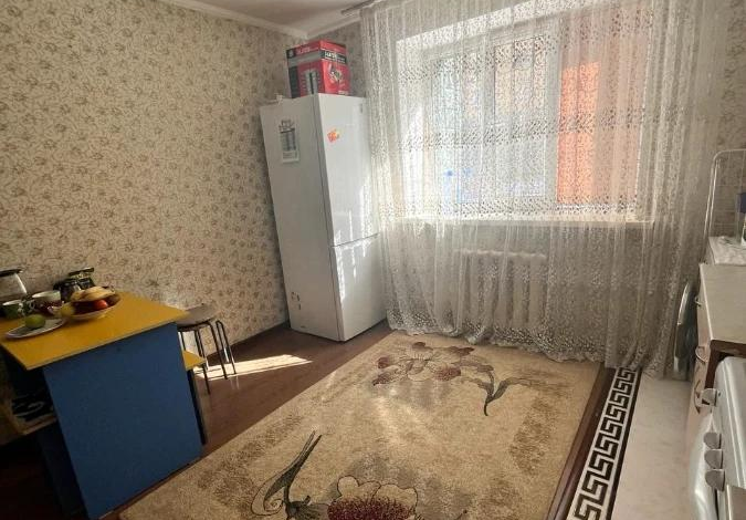 1-комнатная квартира, 38 м², 1/12 этаж, Рыскулбекова 16а