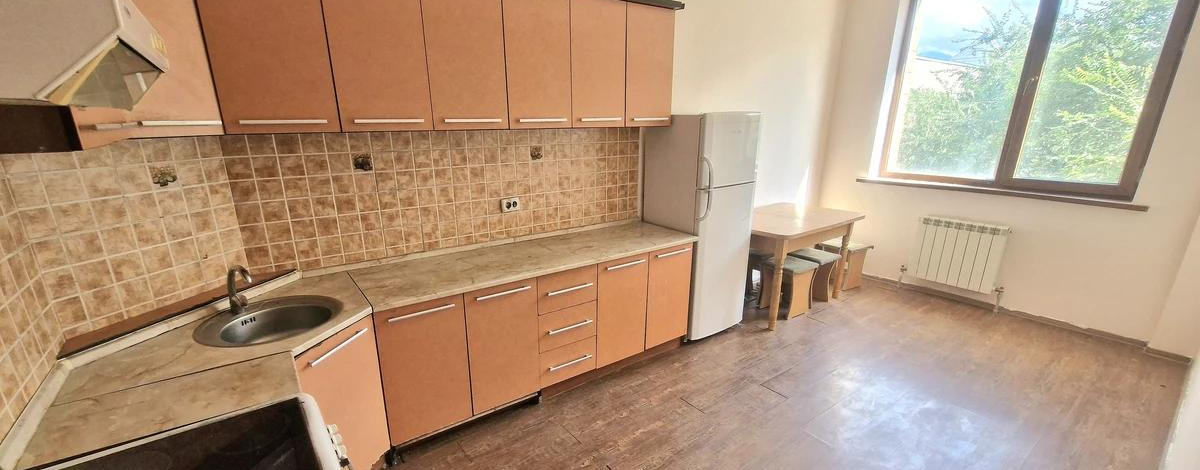 3-комнатная квартира, 89.3 м², 3/5 этаж, мкр Жетысу-2 2 — Саина-улугбека(домостроительная)