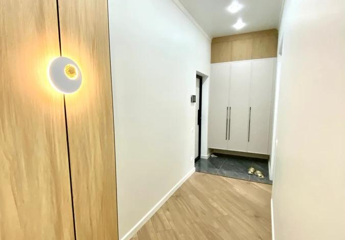 2-комнатная квартира, 50 м², 13/17 этаж, Туран 52/6