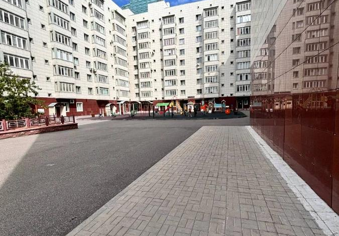 4-комнатная квартира, 172 м², 8/9 этаж, Достык 10