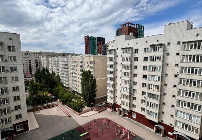 4-комнатная квартира, 172 м², 8/9 этаж, Достык 10