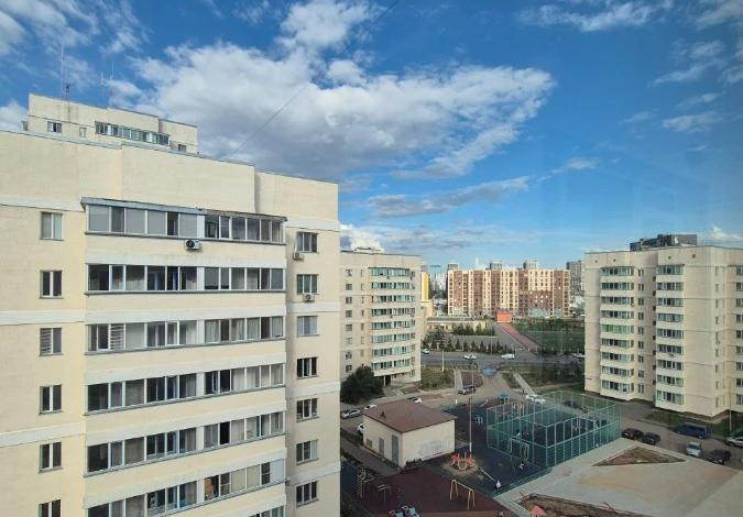 1-комнатная квартира, 47 м², 8/9 этаж, Чингиза Айтматова 36