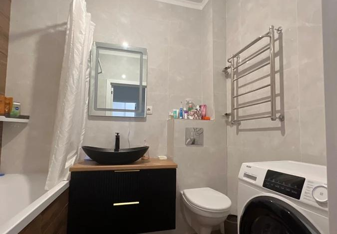 2-комнатная квартира, 43 м², 11/12 этаж, Әнет баба 9/1