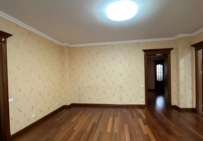 4-комнатная квартира, 194 м², 10/13 этаж, Достык 14