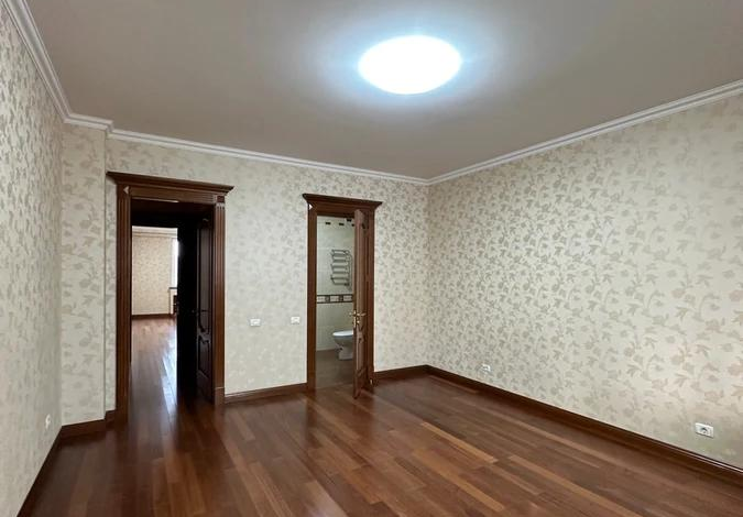 4-комнатная квартира, 194 м², 10/13 этаж, Достык 14