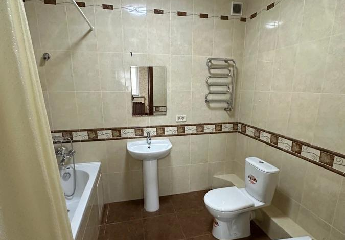 4-комнатная квартира, 194 м², 10/13 этаж, Достык 14