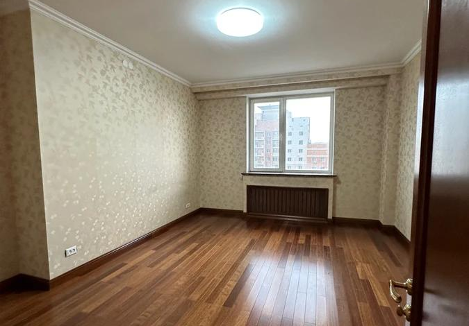 4-комнатная квартира, 194 м², 10/13 этаж, Достык 14