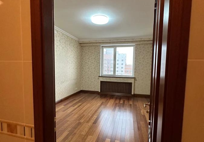 4-комнатная квартира, 194 м², 10/13 этаж, Достык 14