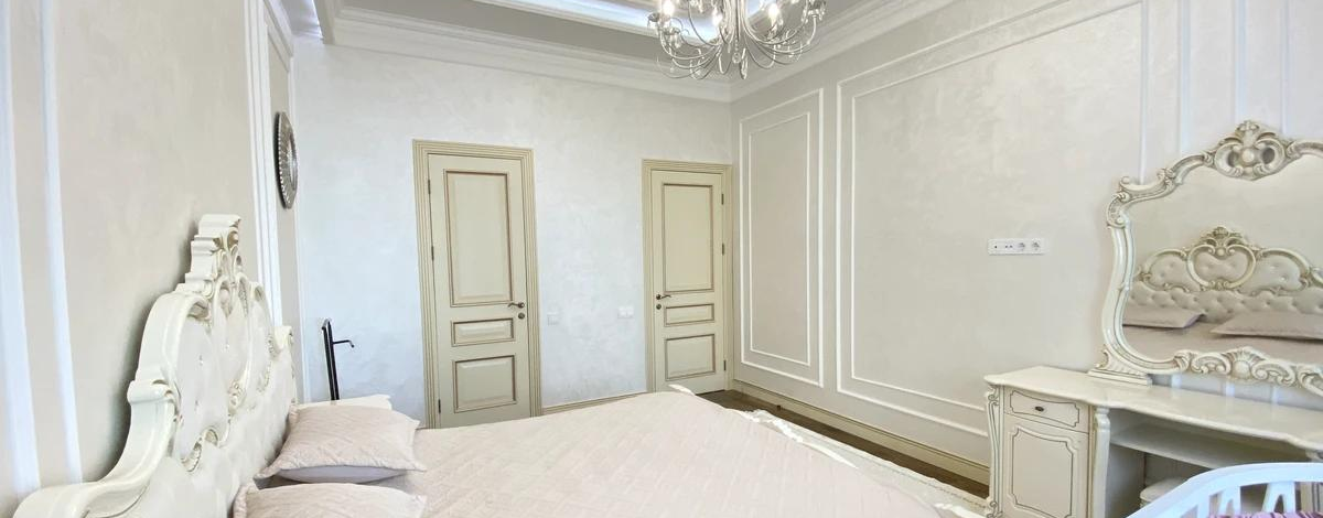 4-комнатная квартира, 160 м², 6/12 этаж, Нажимеденова 12