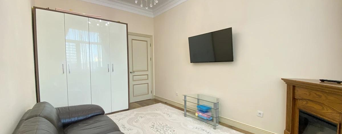 4-комнатная квартира, 160 м², 6/12 этаж, Нажимеденова 12