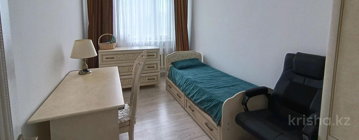 4-комнатная квартира, 132 м², 14/24 этаж, Байтурсынова 12