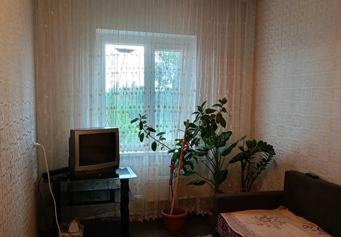 4-комнатная квартира · 76.8 м² · 5/5 этаж, 8 микрорайон