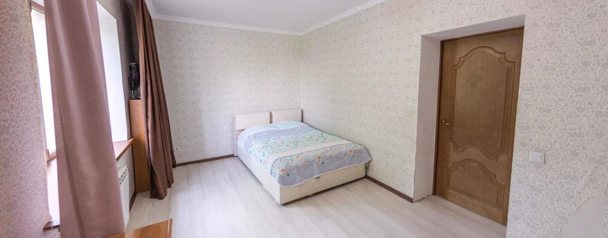 2-комнатная квартира, 77.4 м², 2/5 этаж, Мустафина 3/2