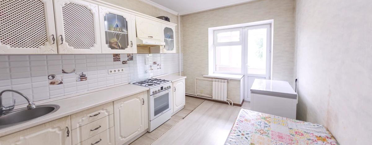 2-комнатная квартира, 77.4 м², 2/5 этаж, Мустафина 3/2