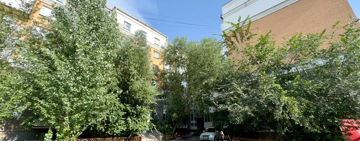 3-комнатная квартира, 106.2 м², 3/6 этаж, Бараева 21