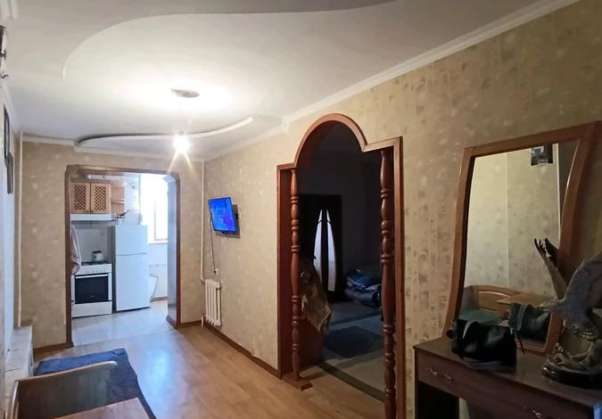 3-комнатная квартира · 63.8 м² · 4/5 этаж, Рахимова 3