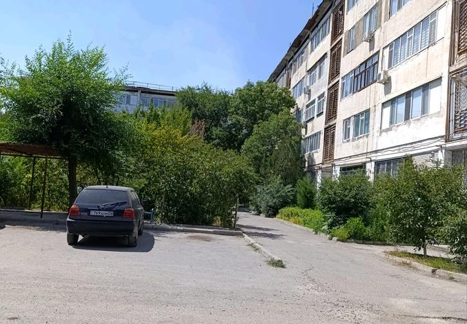 3-комнатная квартира · 63.8 м² · 4/5 этаж, Рахимова 3