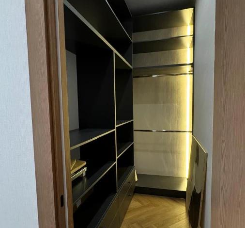 4-комнатная квартира, 125 м², 3/18 этаж, Тауелсиздик 56/1