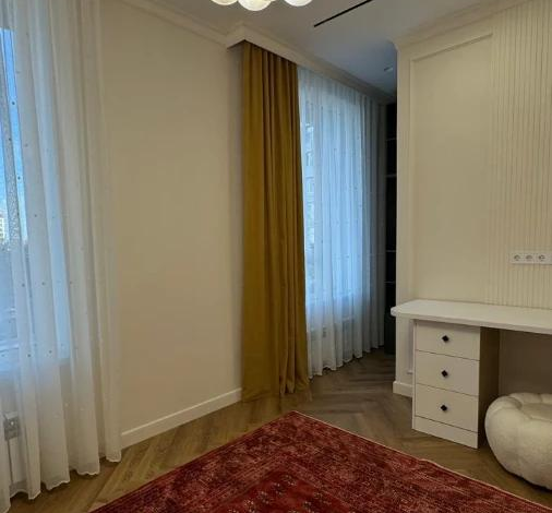 4-комнатная квартира, 125 м², 3/18 этаж, Тауелсиздик 56/1