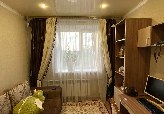 3-комнатная квартира, 83.5 м², 4/5 этаж, Кабанбай батыра 93а