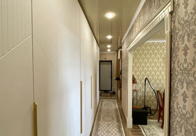 3-комнатная квартира, 83.5 м², 4/5 этаж, Кабанбай батыра 93а