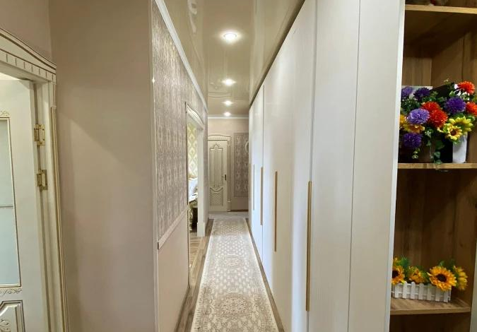 3-комнатная квартира, 83.5 м², 4/5 этаж, Кабанбай батыра 93а