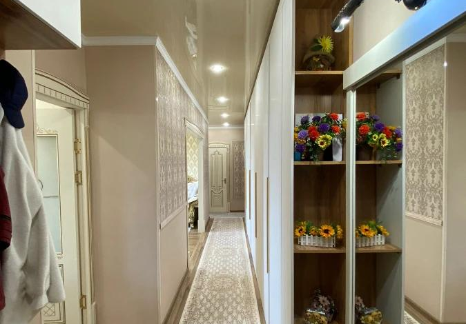 3-комнатная квартира, 83.5 м², 4/5 этаж, Кабанбай батыра 93а