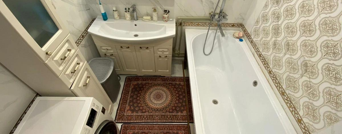 3-комнатная квартира, 83.5 м², 4/5 этаж, Кабанбай батыра 93а