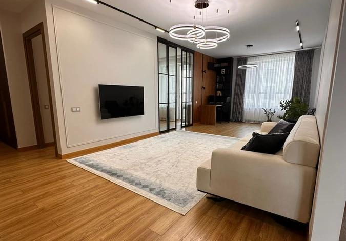 3-комнатная квартира, 100 м², 10/12 этаж, Керей-Жанибек хандар 50/3