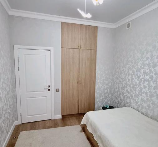 5-комнатная квартира, 114.7 м², 3/9 этаж, Нажимеденова 22