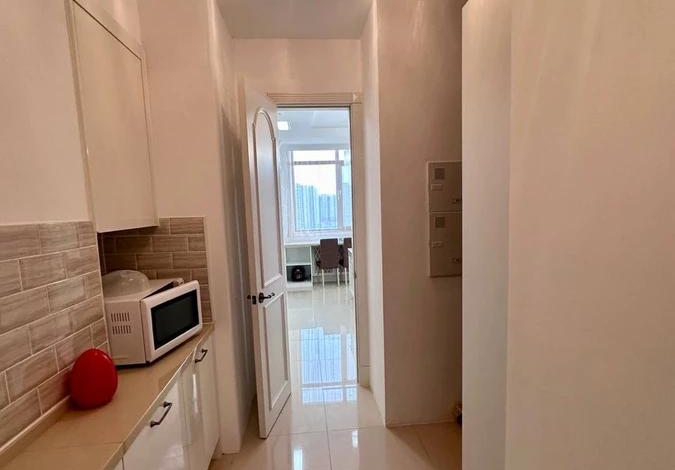4-комнатная квартира, 200 м², 13/31 этаж, Ахмета Байтурсынова 9