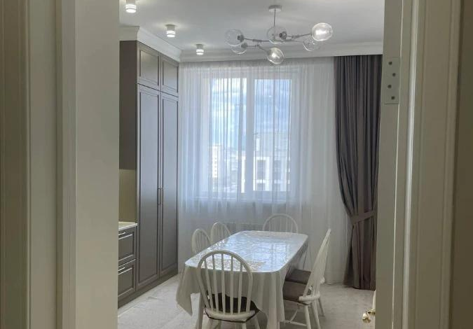 3-комнатная квартира, 92.5 м², 7/8 этаж, Мәңгілік Ел