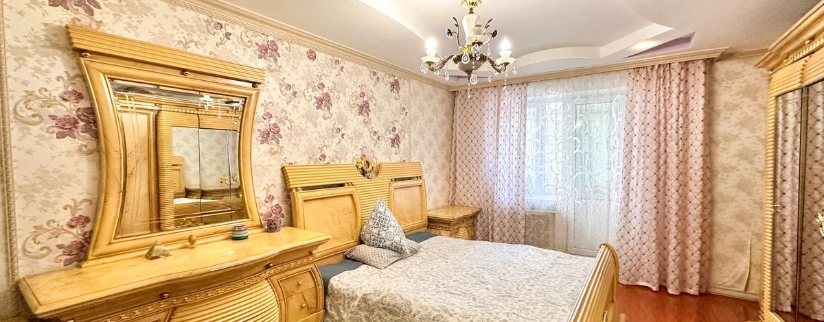 3-комнатная квартира, 90 м², 1/9 этаж, Сауран 9 а