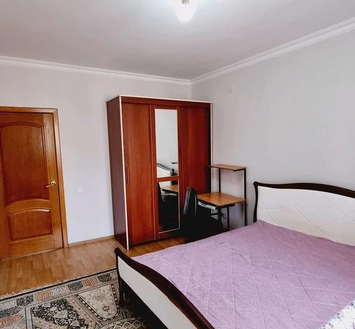 2-комнатная квартира, 64.1 м², 9/10 этаж, Аманжолова 32