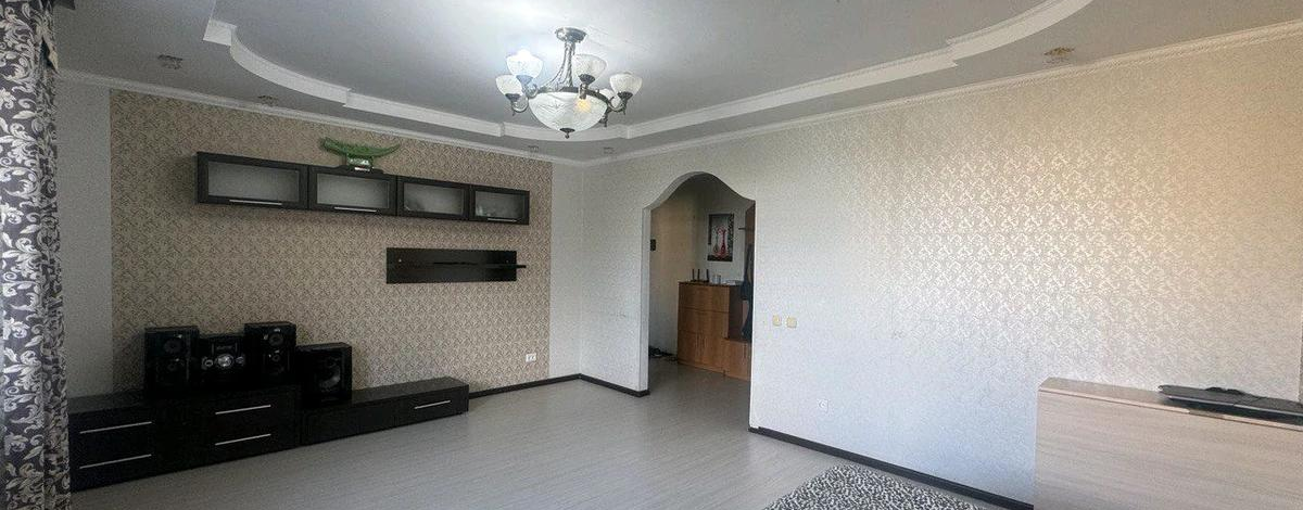 3-комнатная квартира, 80 м², 9/10 этаж, Мустафина