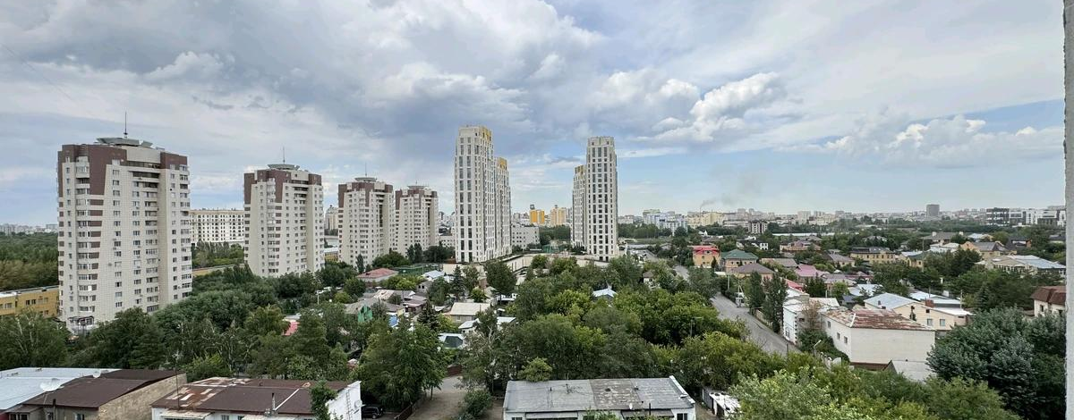 3-комнатная квартира, 103 м², 9/19 этаж, Кабанбай-батыра 4/2