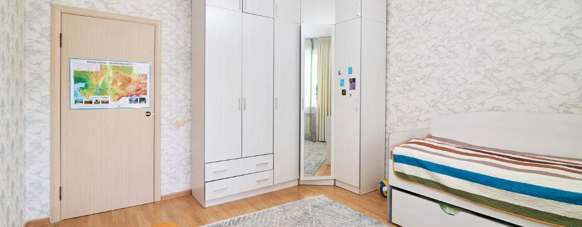 4-комнатная квартира, 100 м², 2/9 этаж, Молдагалиева 6