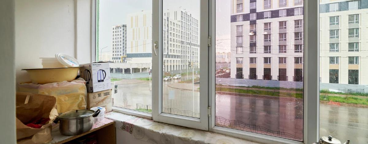 4-комнатная квартира, 100 м², 2/9 этаж, Молдагалиева 6