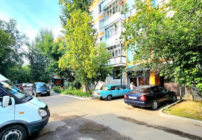 2-комнатная квартира, 50.2 м², 1/5 этаж, Жирентаева 9