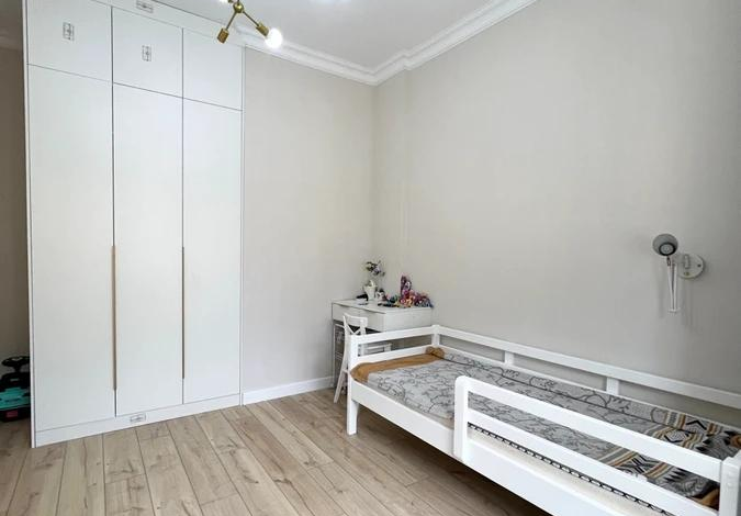 2-комнатная квартира, 56 м², 6/9 этаж, Тыныбаев 15