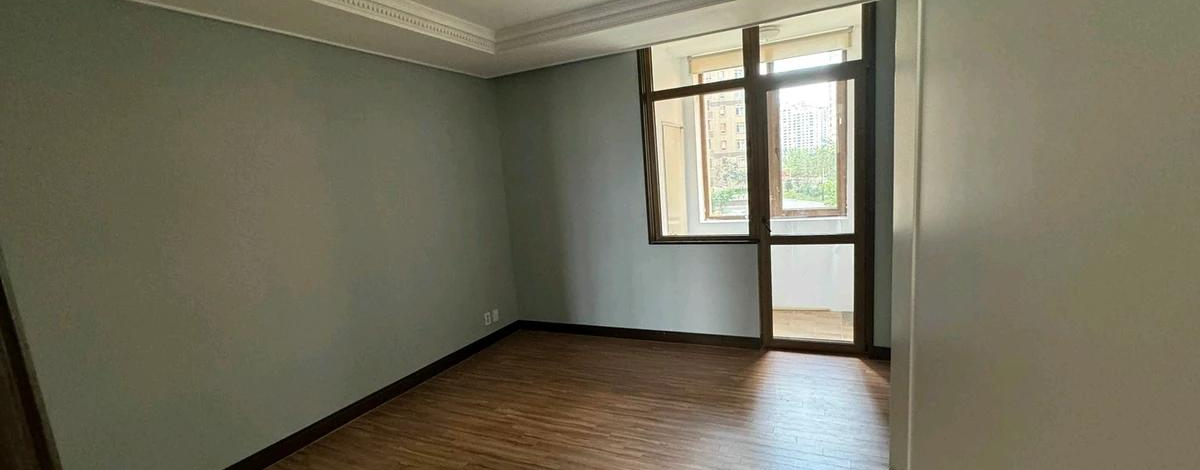 4-комнатная квартира, 150 м², 2/18 этаж, Кошкарбаева 10