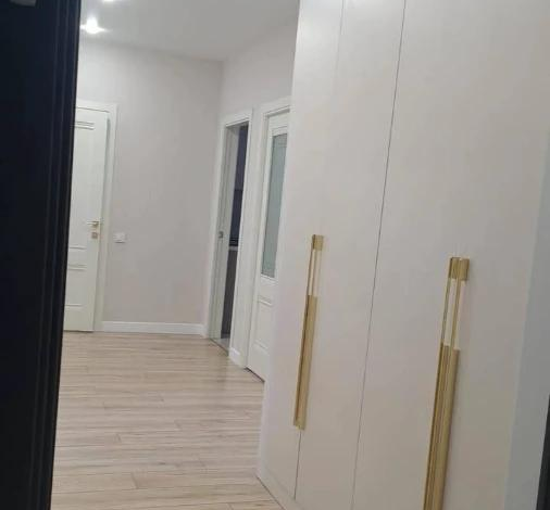 3-комнатная квартира, 80.5 м², 5/10 этаж, Жамбыла