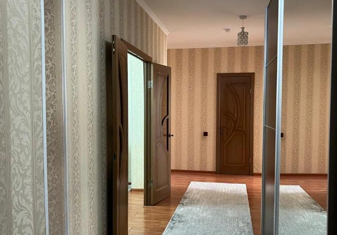 3-комнатная квартира, 90 м², 5/13 этаж, Момышулы