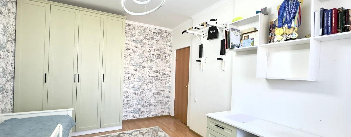4-комнатная квартира, 100 м², 8/12 этаж, Сыганак 4