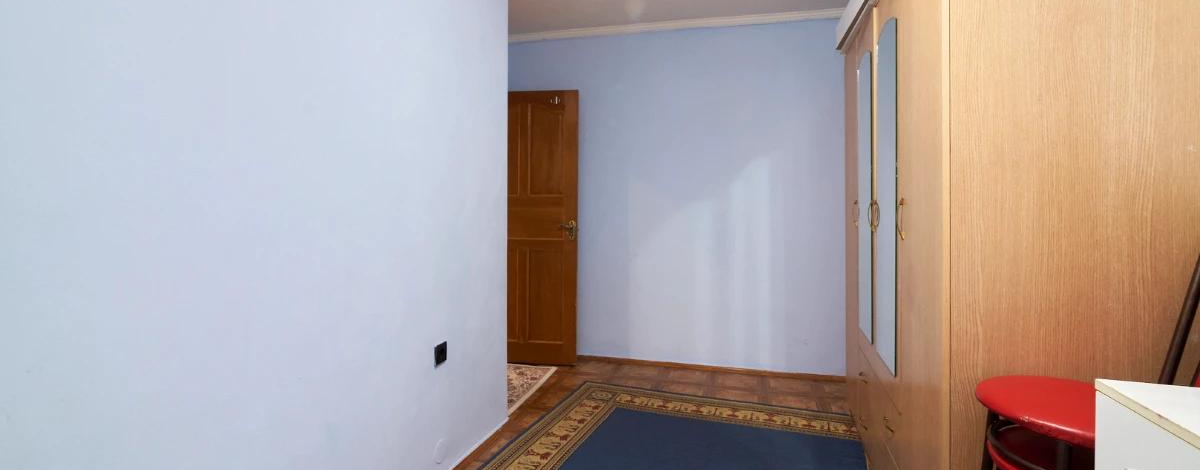 2-комнатная квартира, 41 м², 1/5 этаж, Желтоксан 40