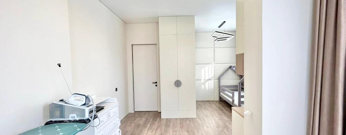 3-комнатная квартира, 110 м², 4/22 этаж, Наркескен 1/1